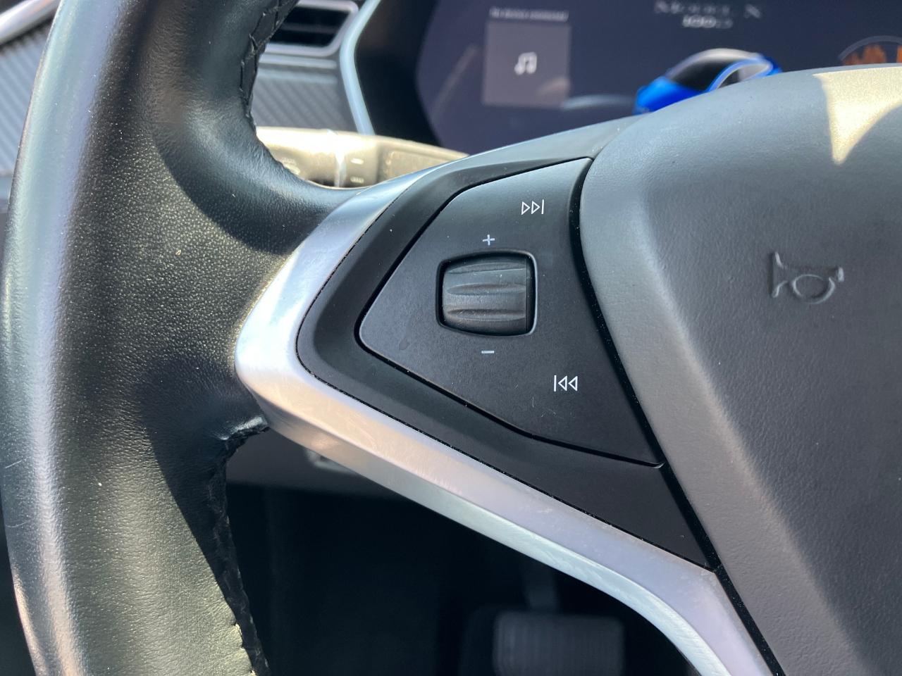 Tesla Model X  2017