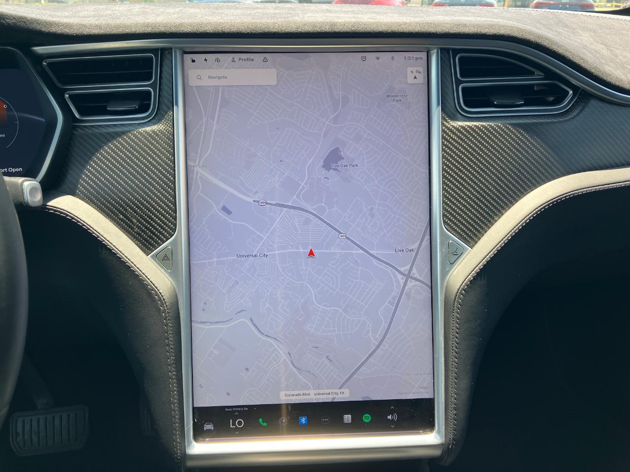 Tesla Model X  2017