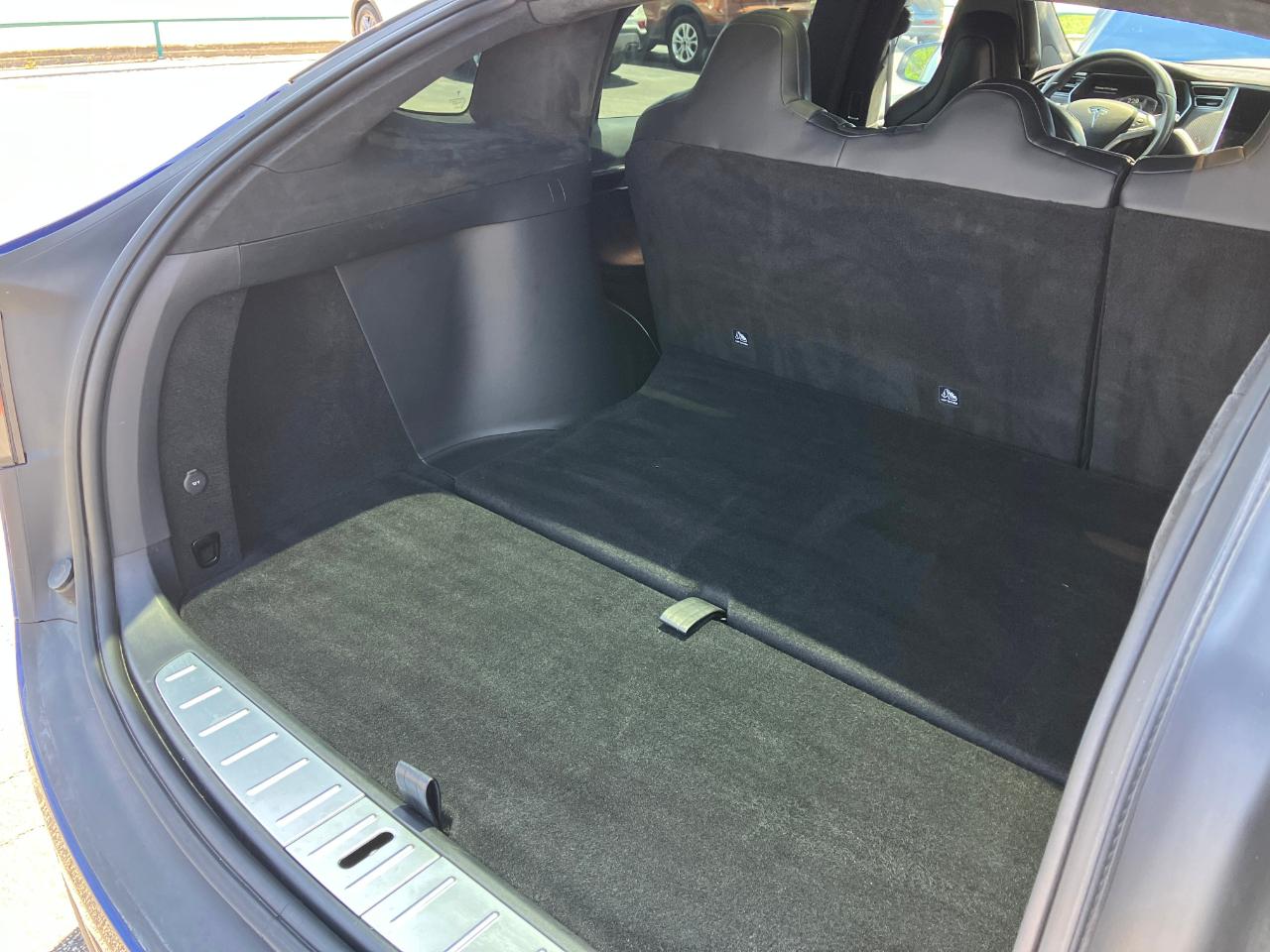 Tesla Model X  2017