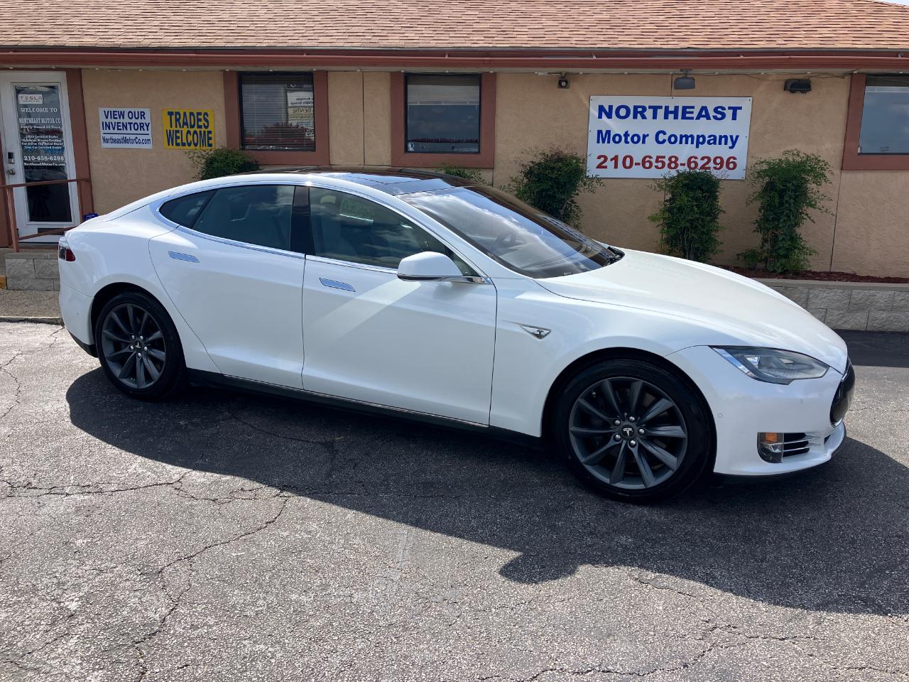 Tesla Model S 90D 2016