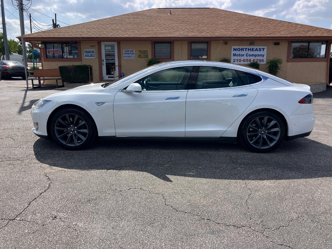 Tesla Model S 90D 2016