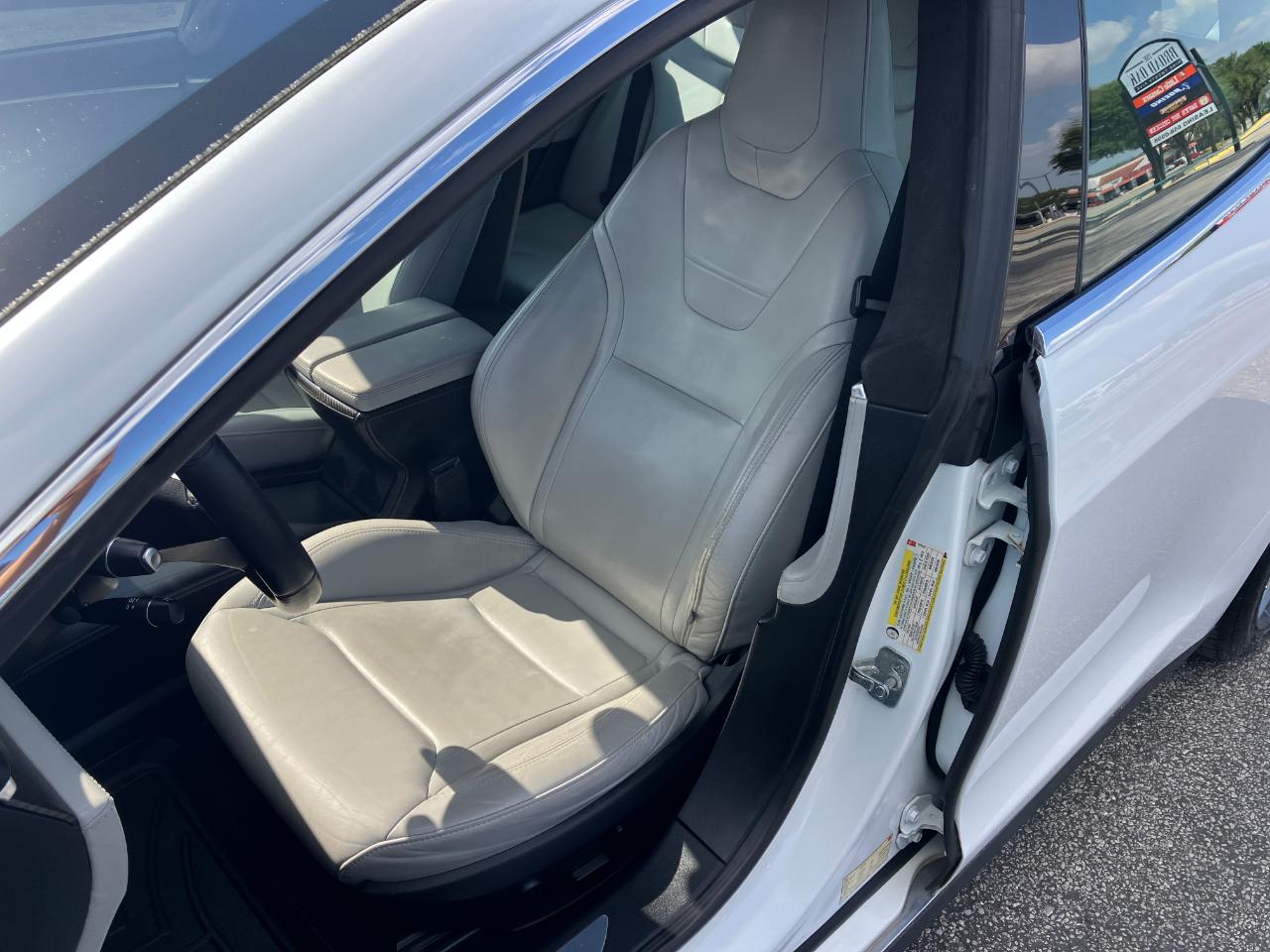 Tesla Model S 90D 2016