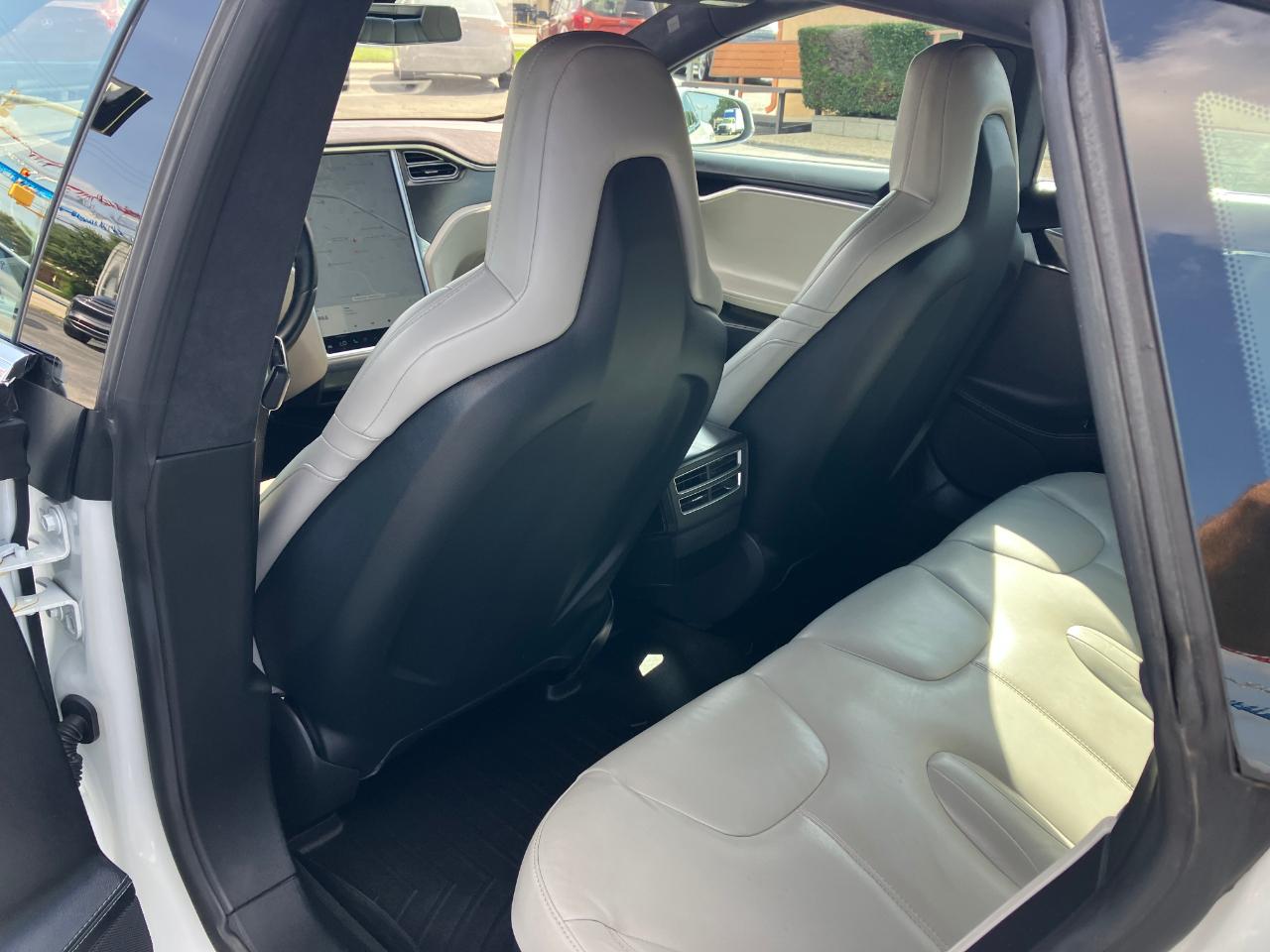 Tesla Model S 90D 2016