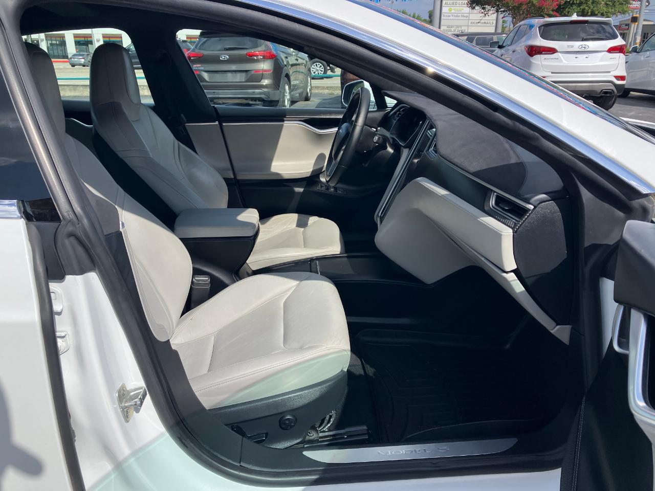 Tesla Model S 90D 2016