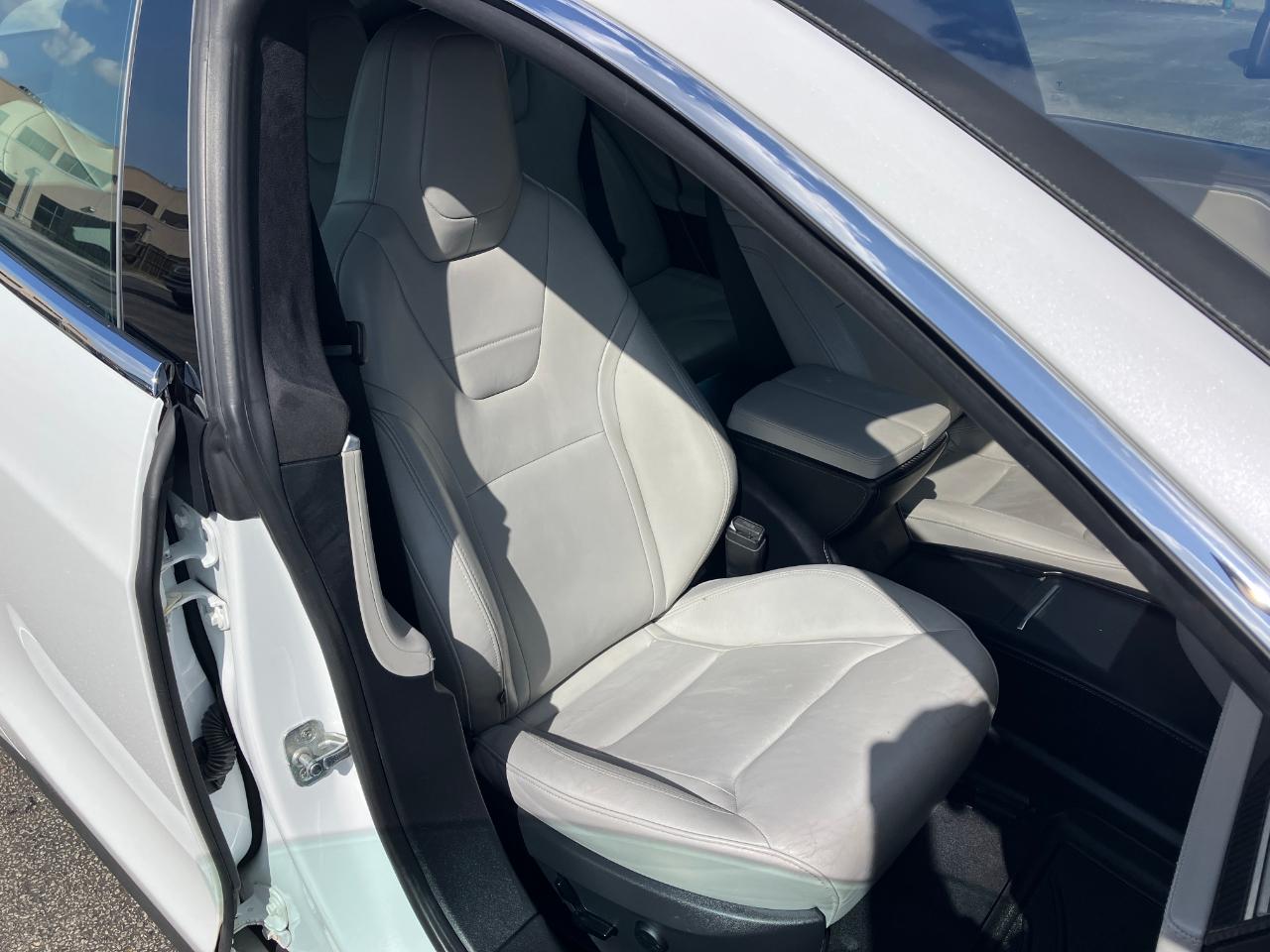 Tesla Model S 90D 2016