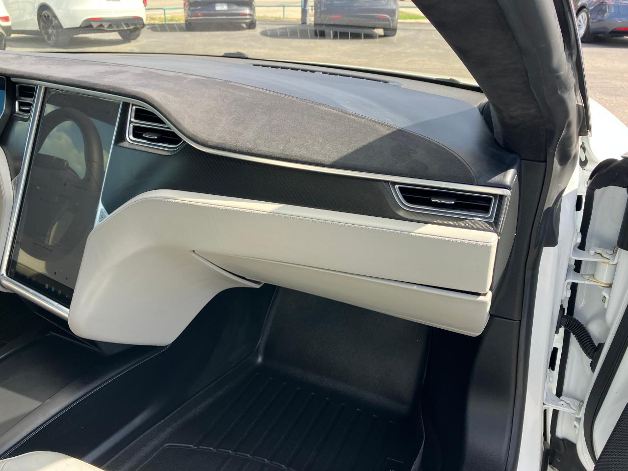 Tesla Model S 90D 2016