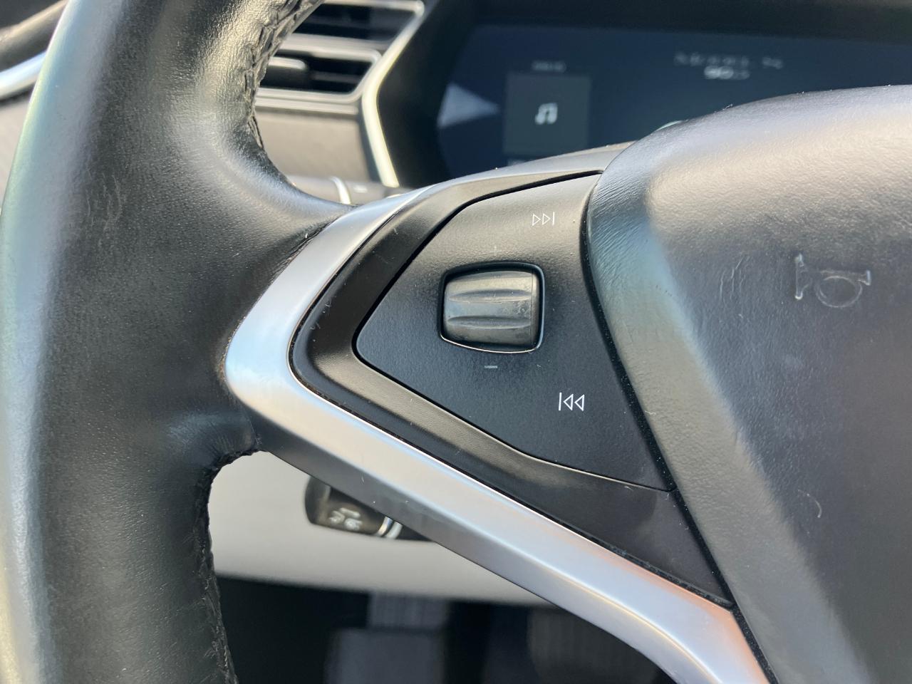 Tesla Model S 90D 2016