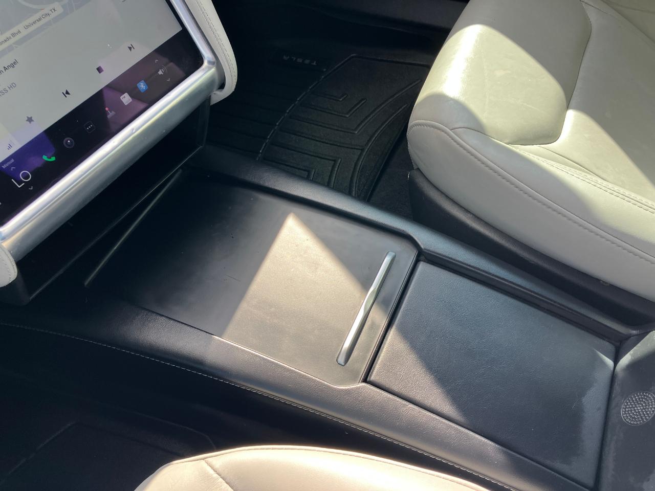 Tesla Model S 90D 2016