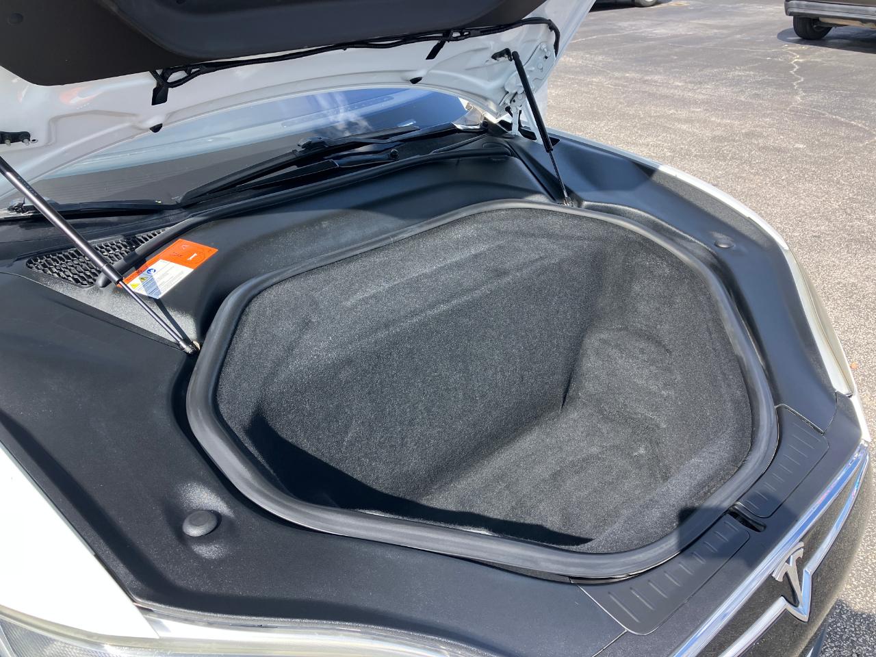 Tesla Model S 90D 2016