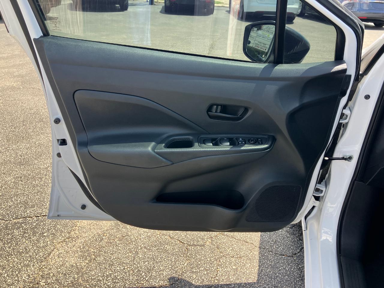 Nissan Versa S CVT 2023