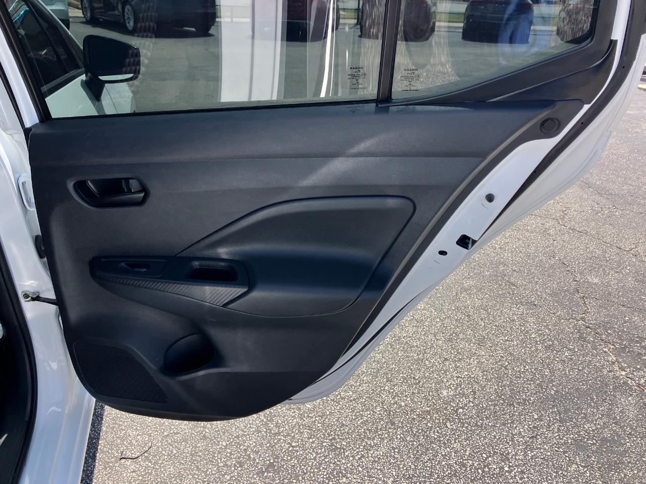 Nissan Versa S CVT 2023