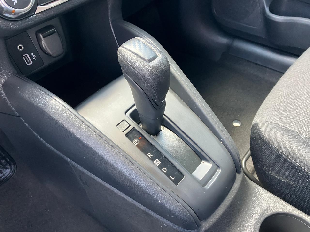 Nissan Versa S CVT 2023