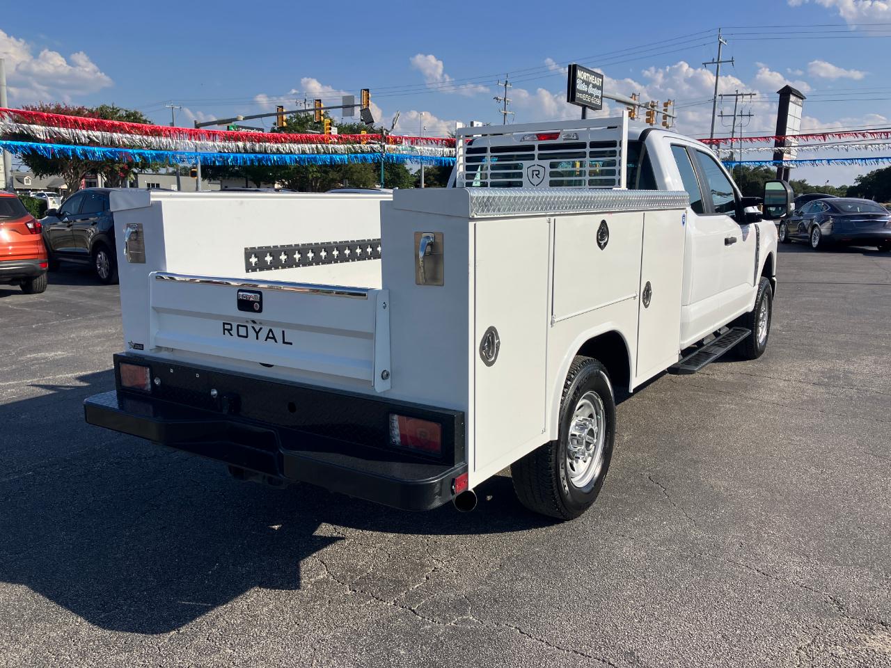Ford F-250 SD XL SuperCab Long Bed 4WD 2024