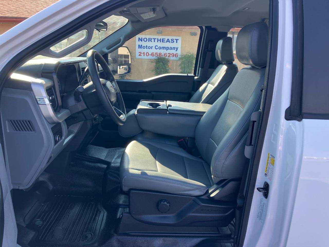 Ford F-250 SD XL SuperCab Long Bed 4WD 2024
