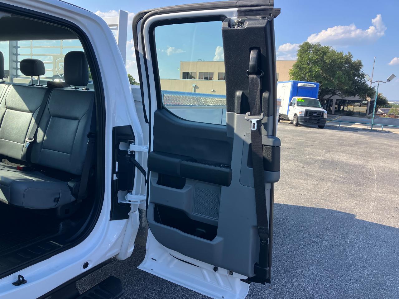 Ford F-250 SD XL SuperCab Long Bed 4WD 2024