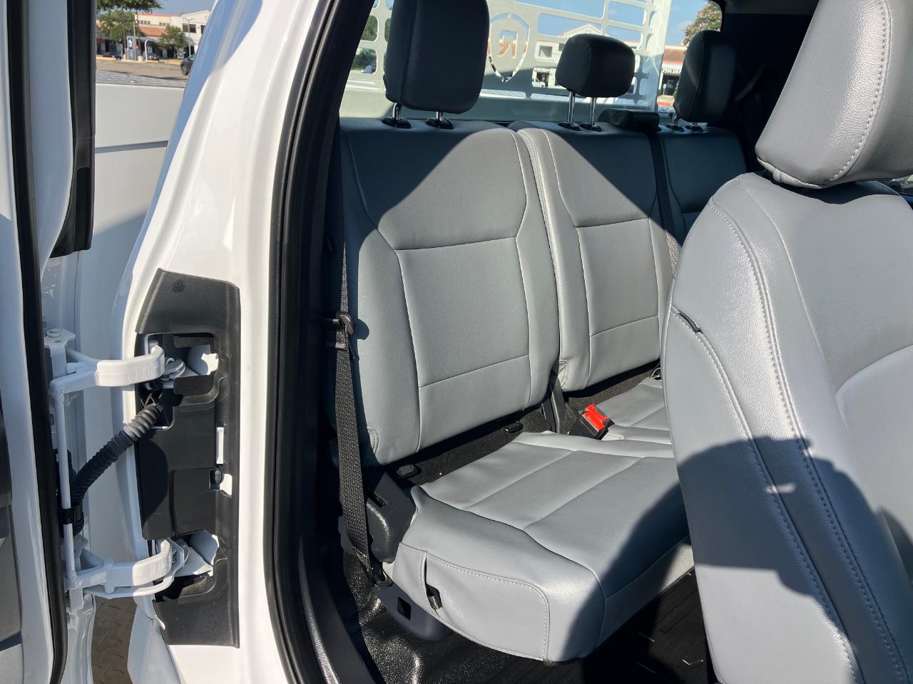 Ford F-250 SD XL SuperCab Long Bed 4WD 2024