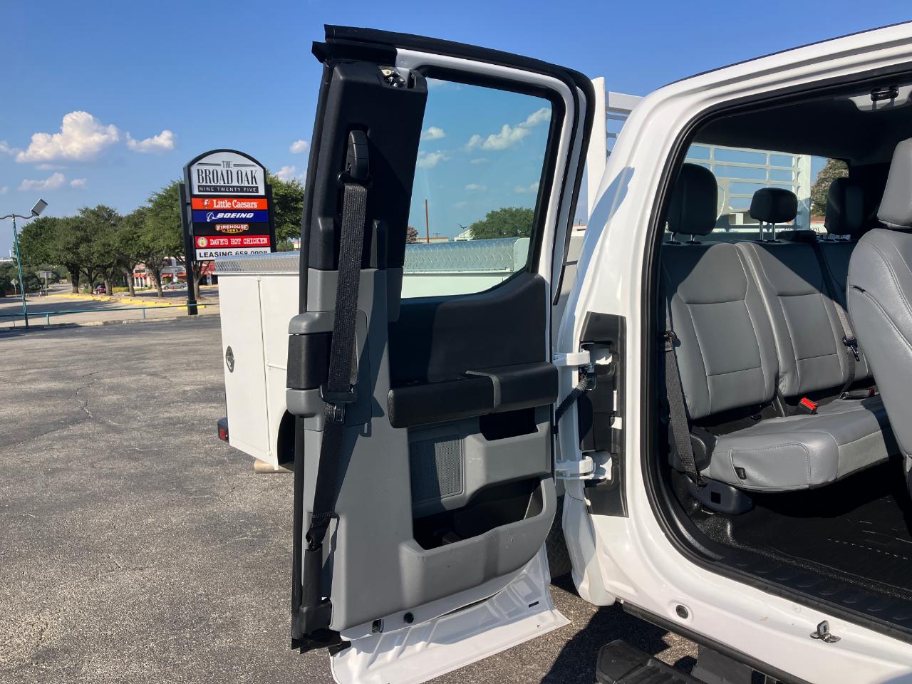 Ford F-250 SD XL SuperCab Long Bed 4WD 2024