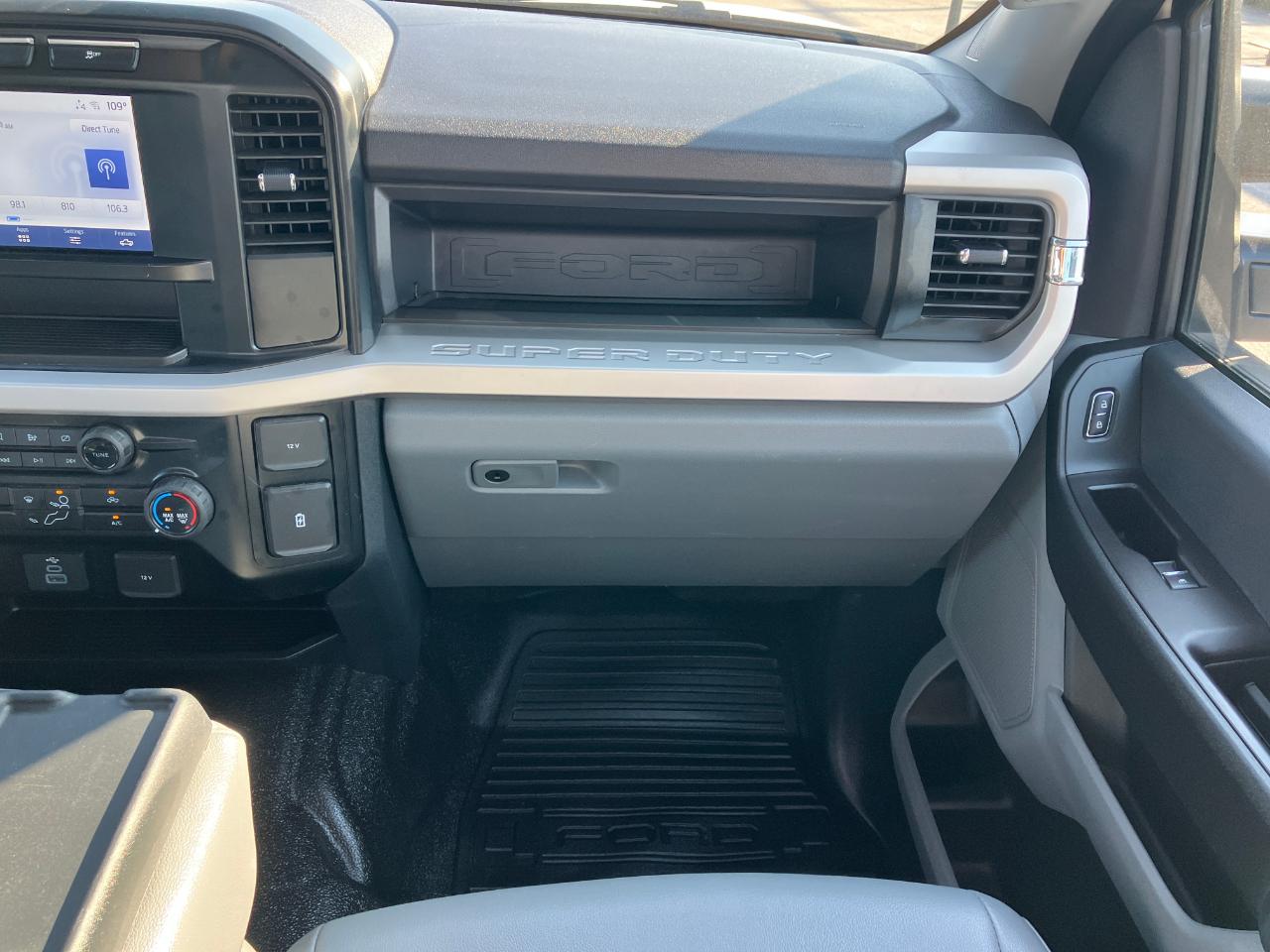 Ford F-250 SD XL SuperCab Long Bed 4WD 2024