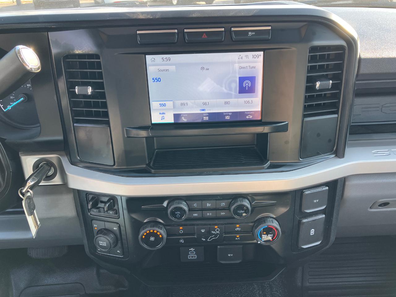 Ford F-250 SD XL SuperCab Long Bed 4WD 2024