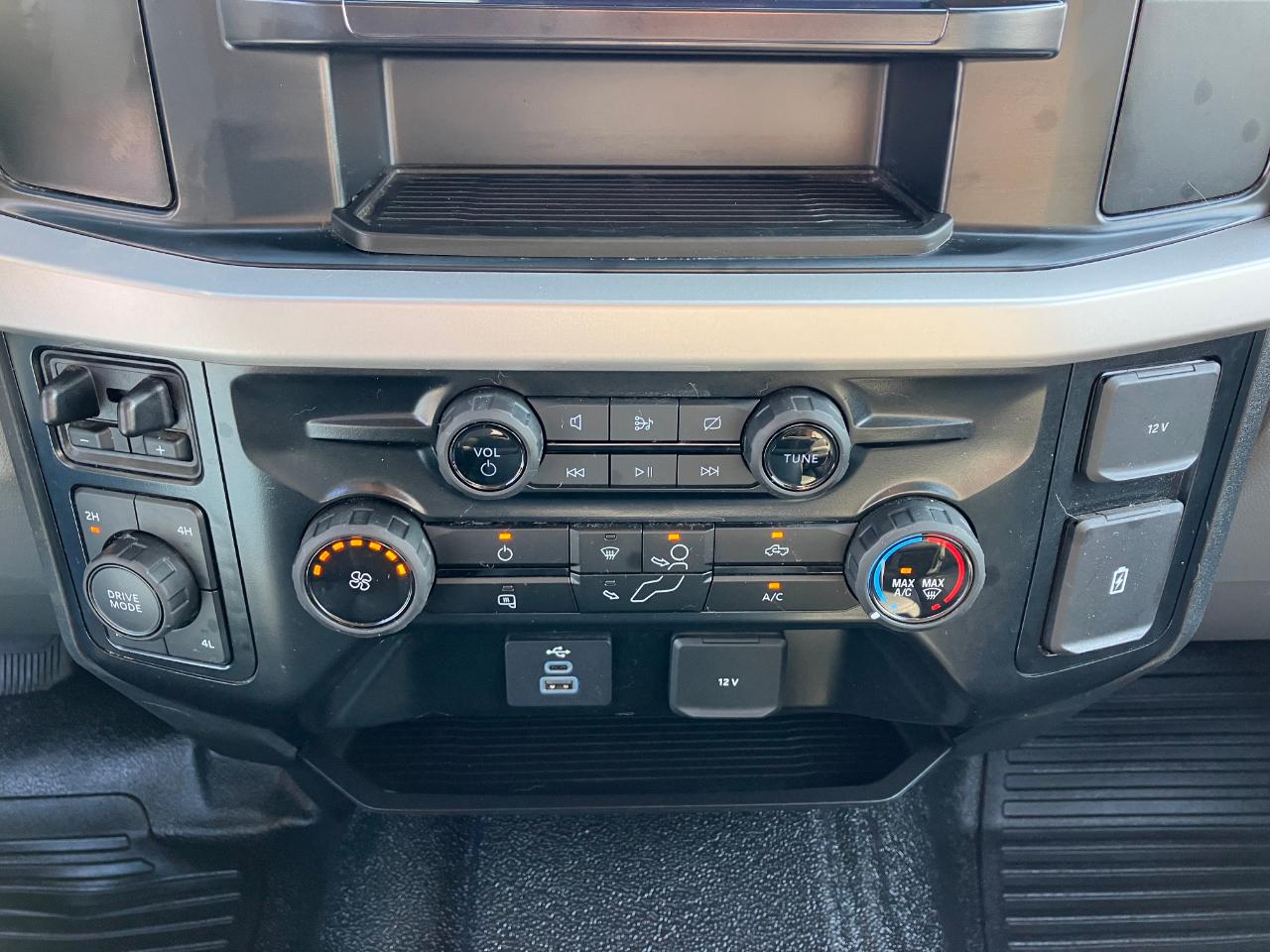 Ford F-250 SD XL SuperCab Long Bed 4WD 2024