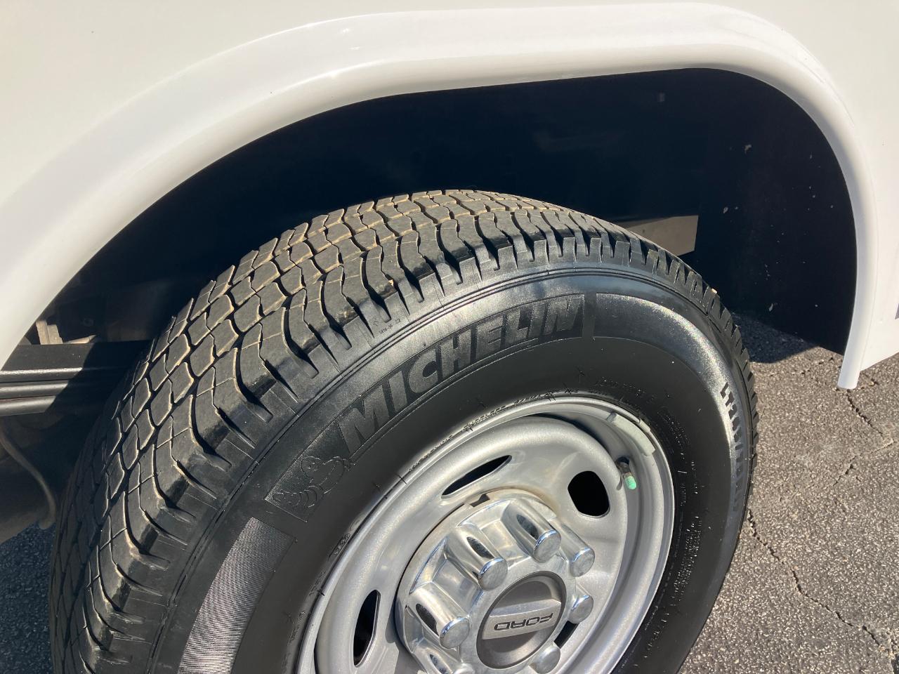 Ford F-250 SD XL SuperCab Long Bed 4WD 2024