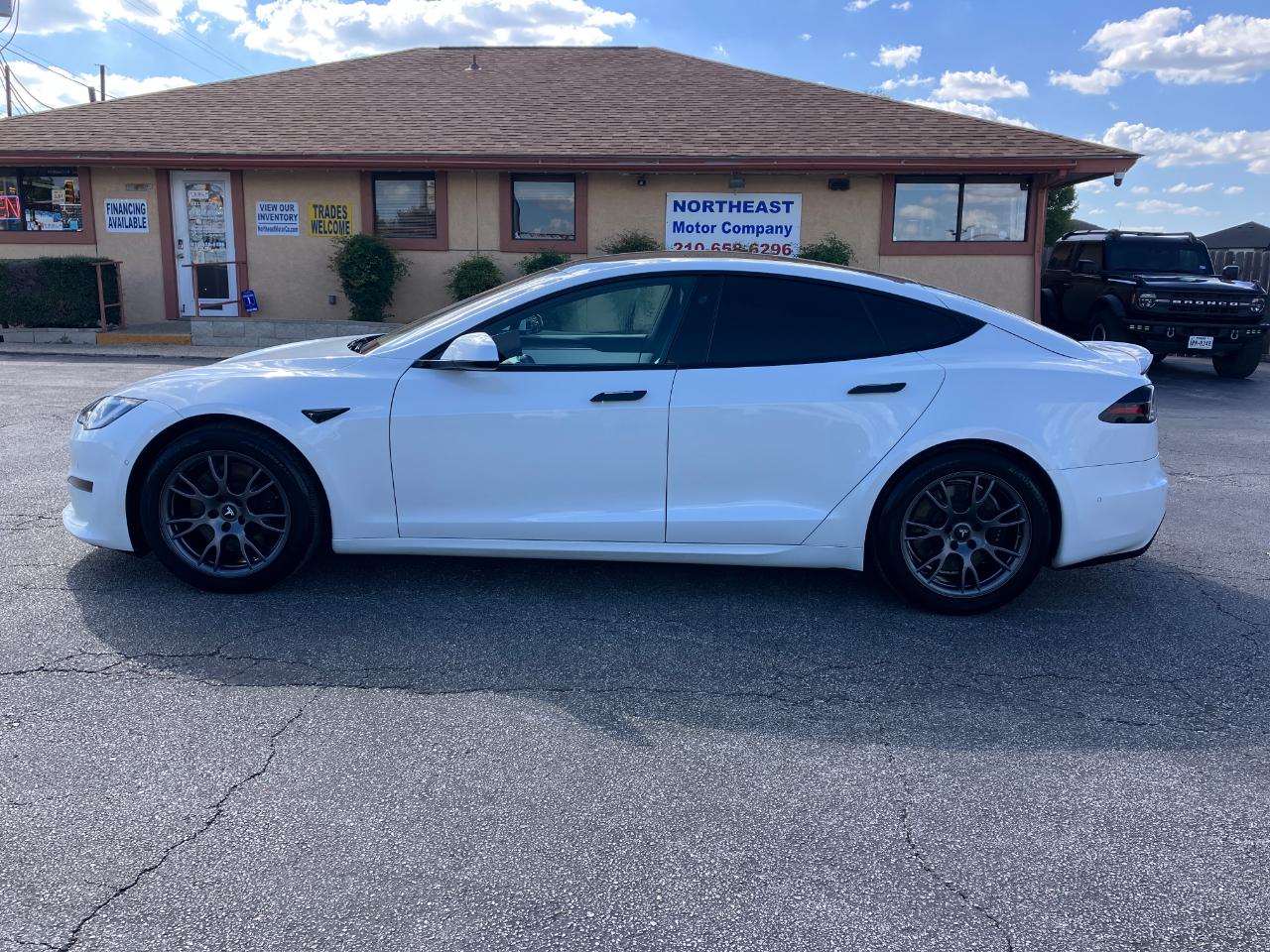 Tesla Model S  2023