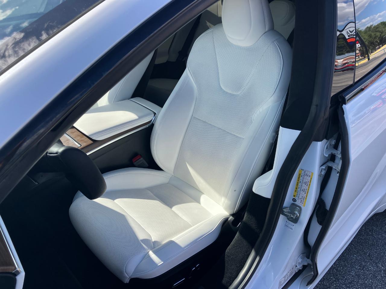 Tesla Model S  2023