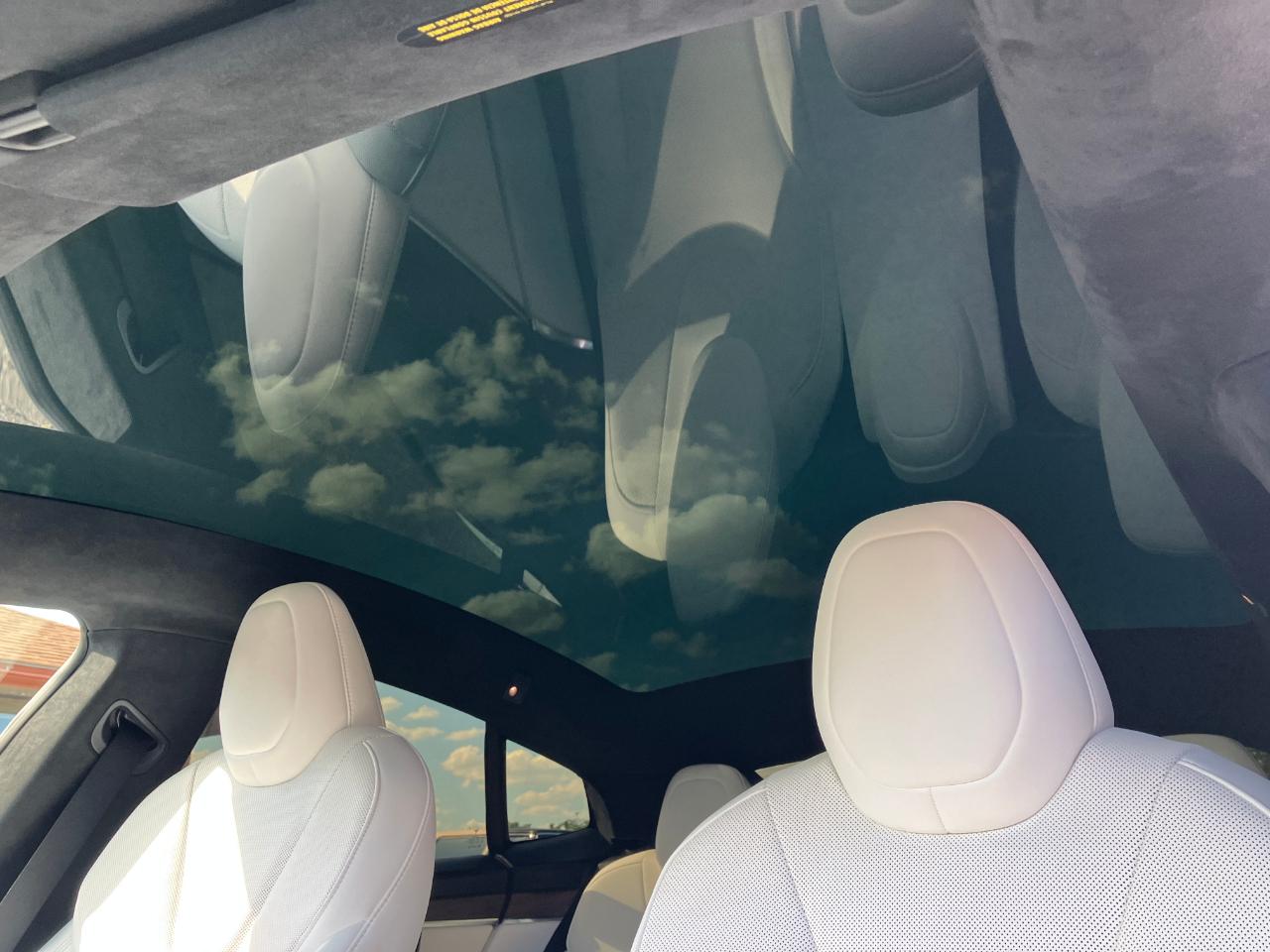 Tesla Model S  2023