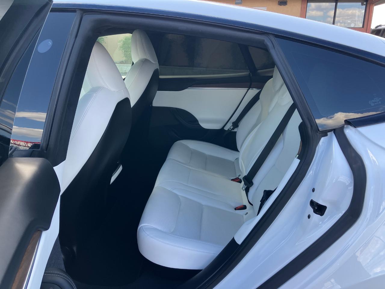 Tesla Model S  2023