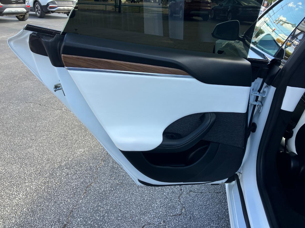 Tesla Model S  2023