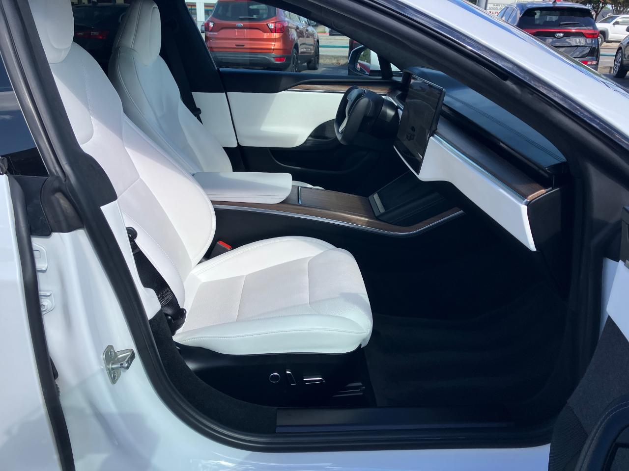 Tesla Model S  2023