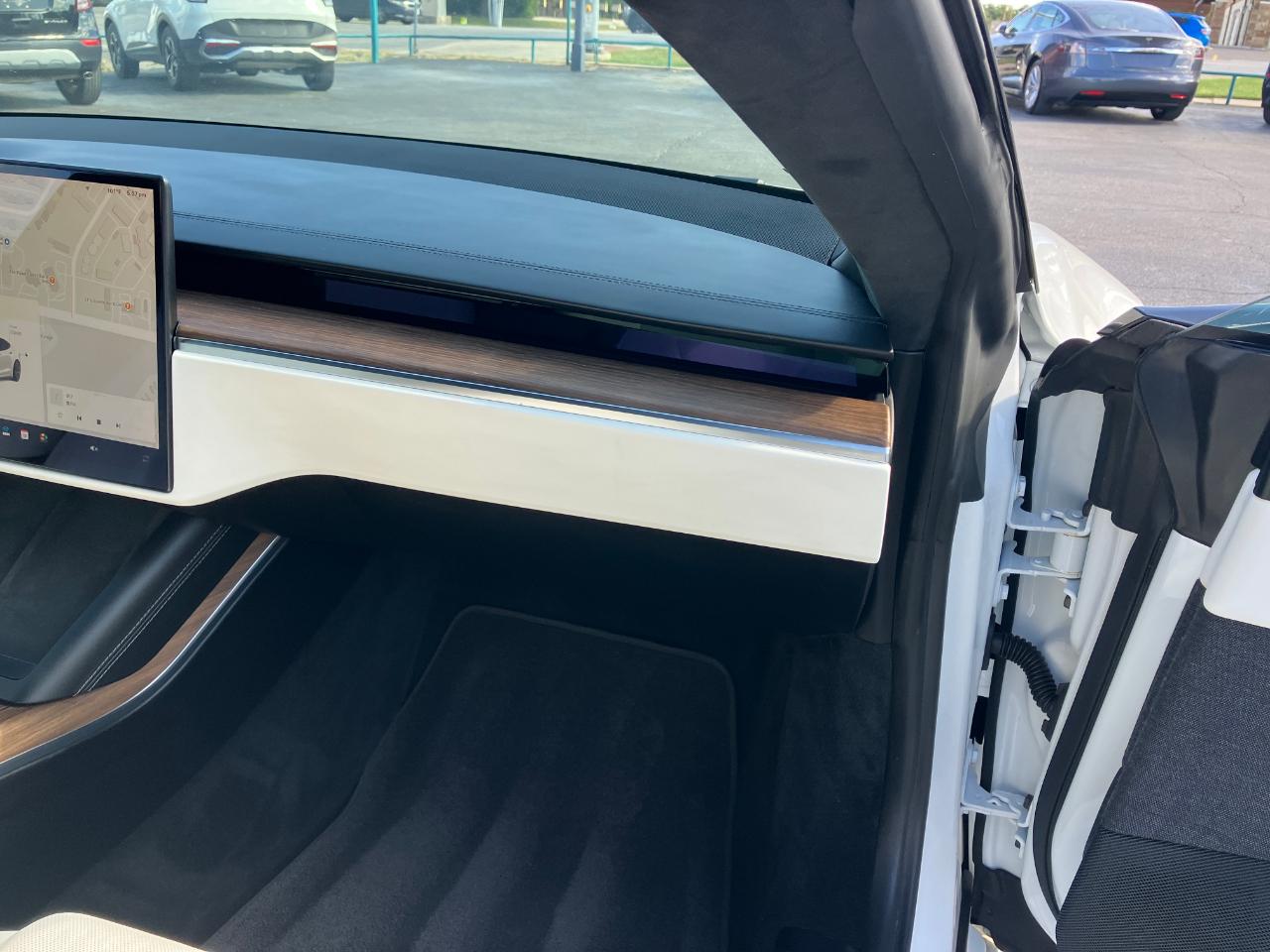 Tesla Model S  2023
