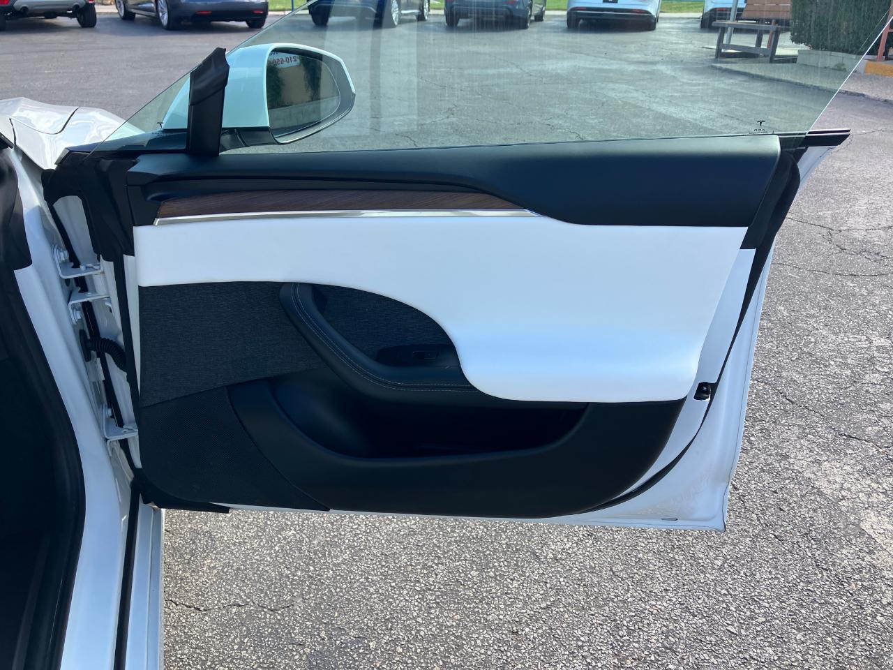 Tesla Model S  2023