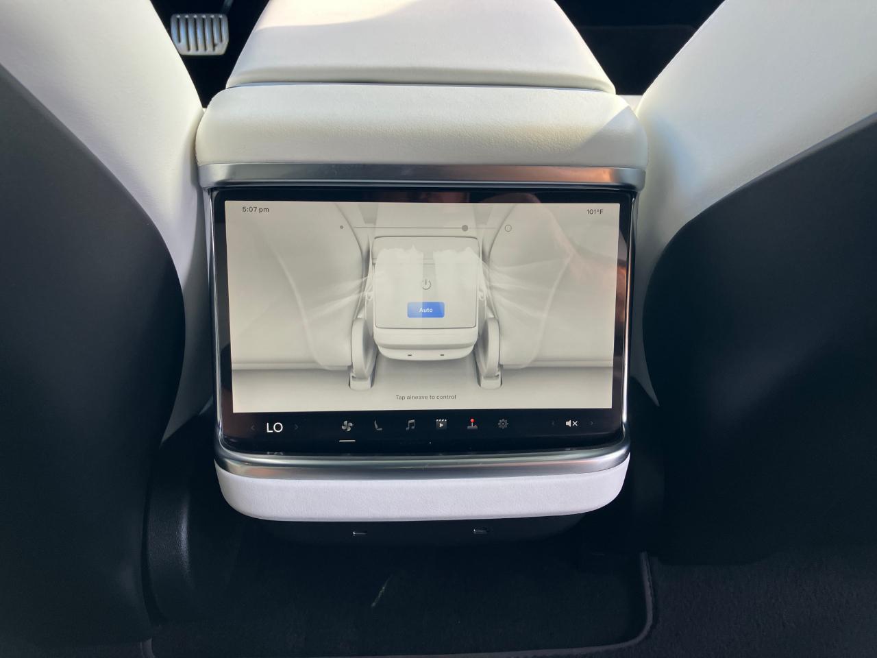 Tesla Model S  2023