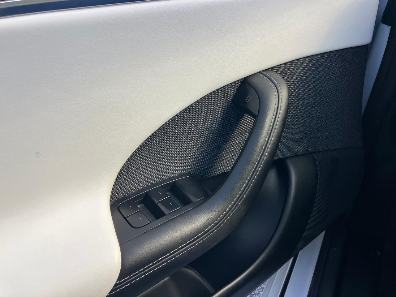 Tesla Model S  2023
