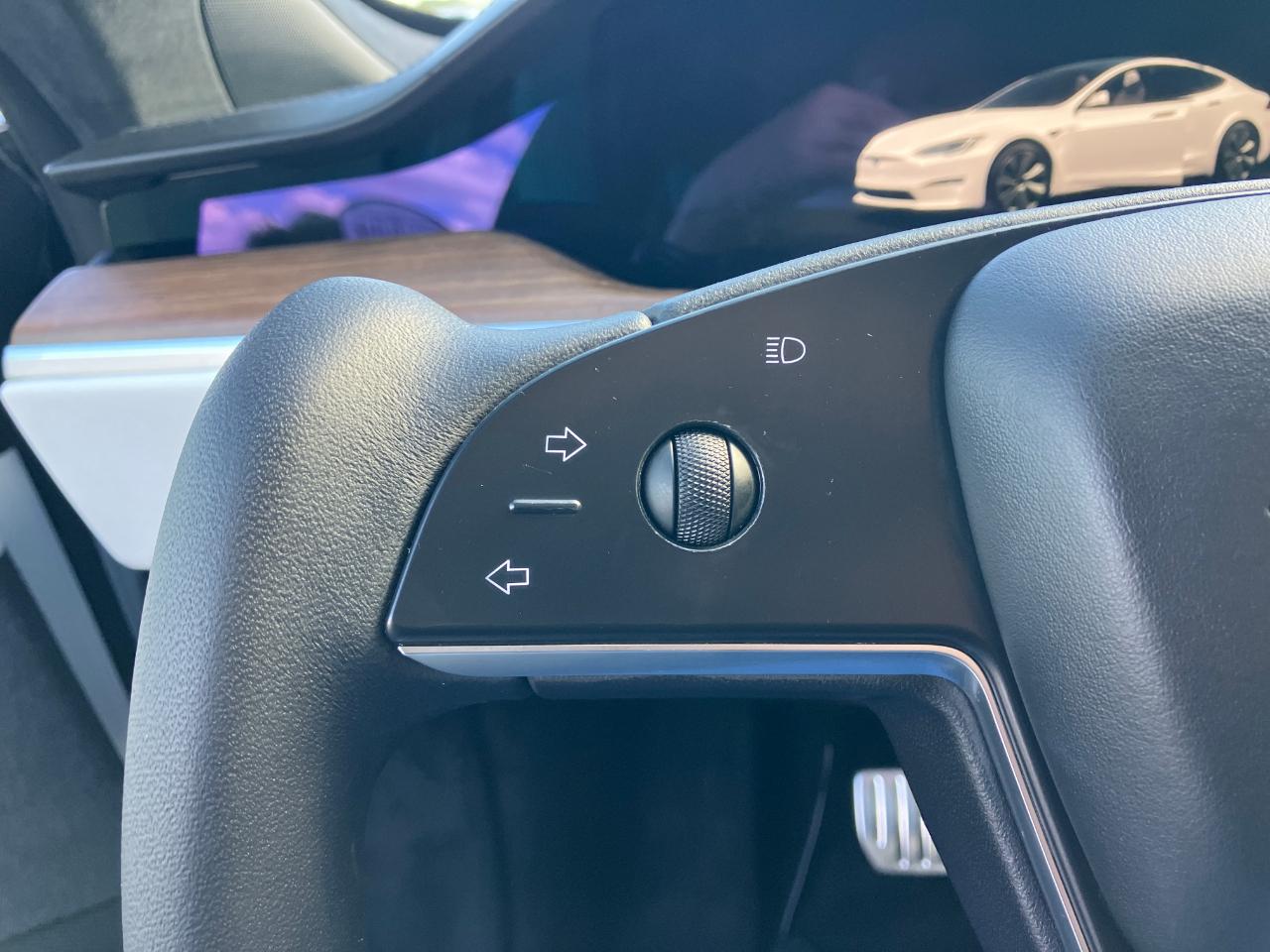 Tesla Model S  2023