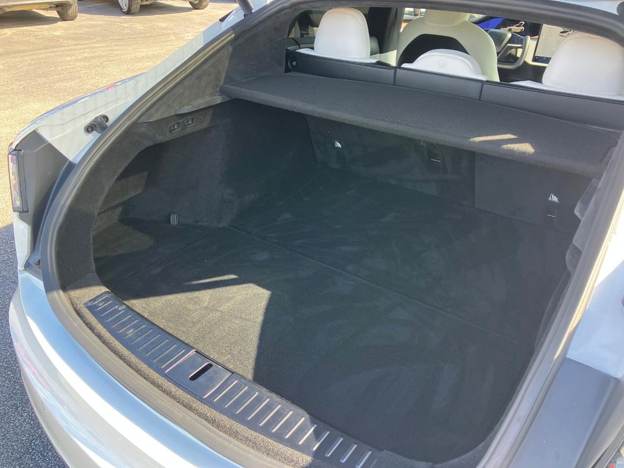 Tesla Model S  2023