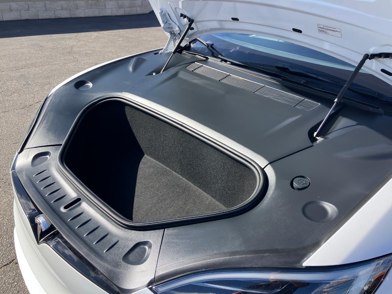 Tesla Model S  2023