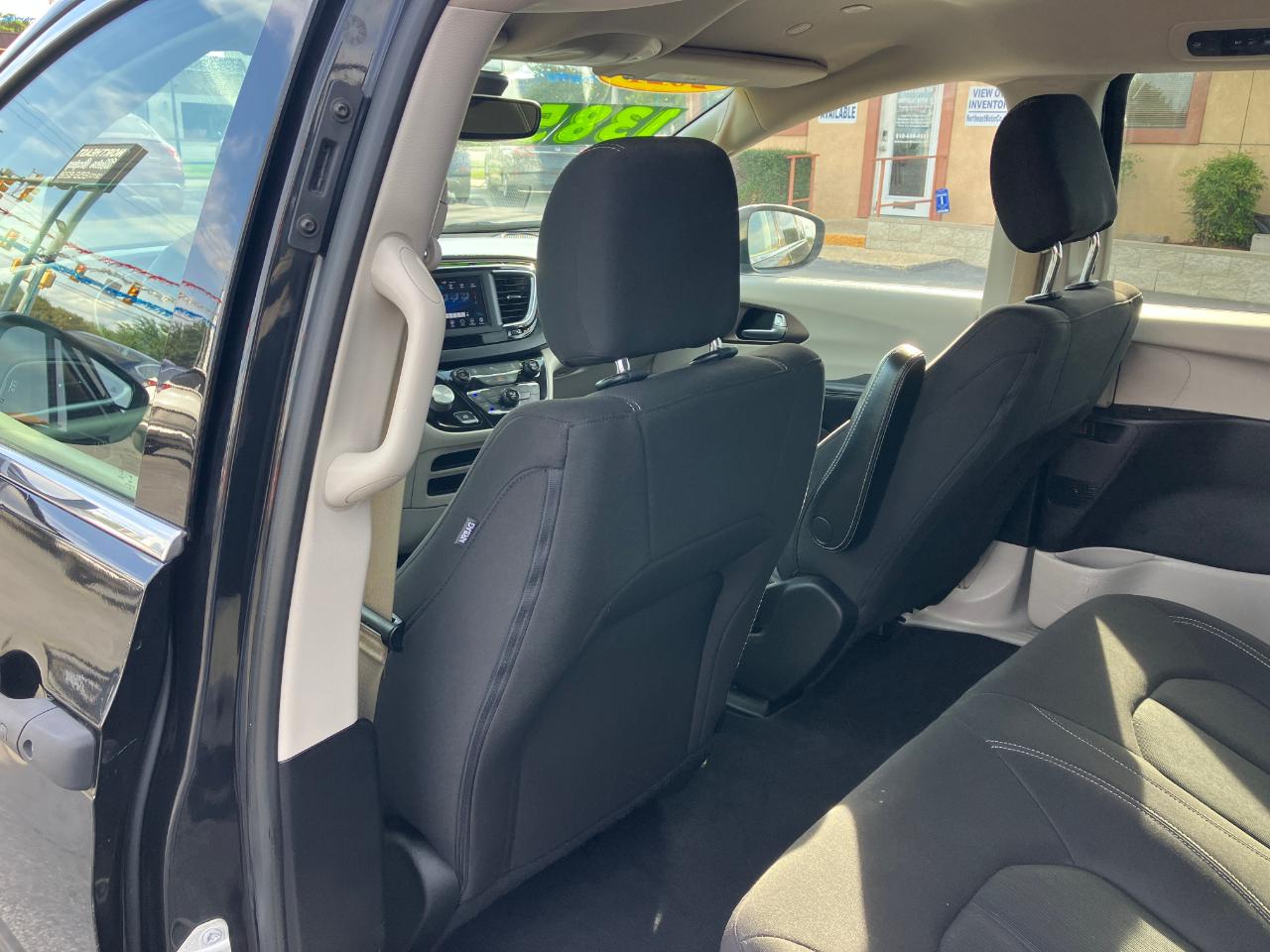 Chrysler Voyager L 2021