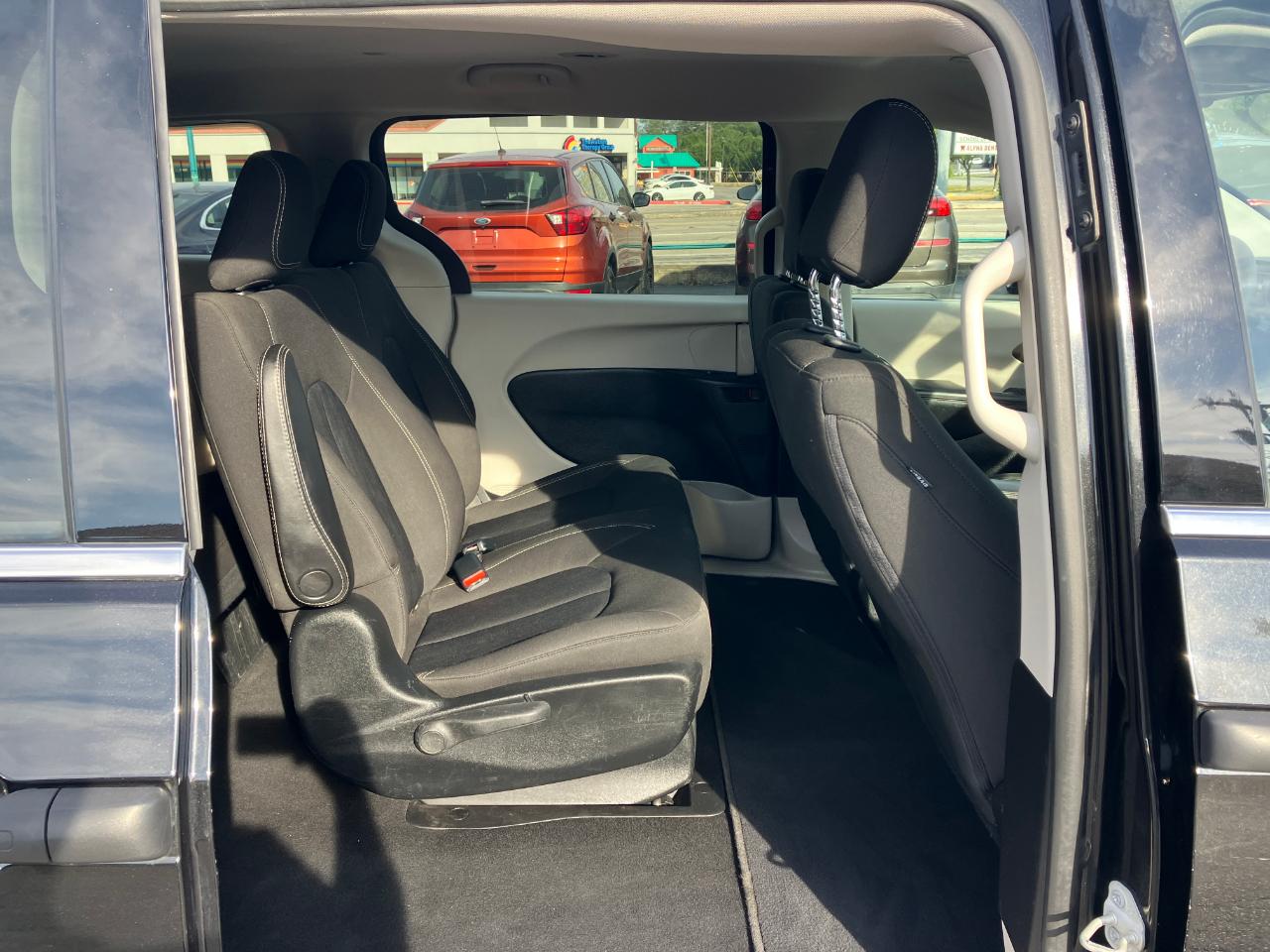Chrysler Voyager L 2021