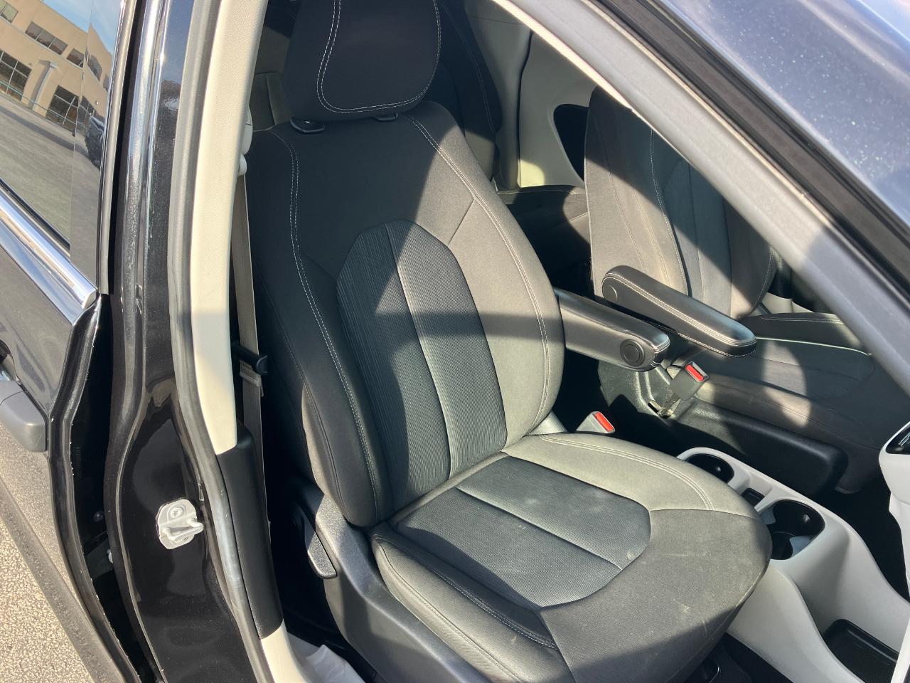 Chrysler Voyager L 2021
