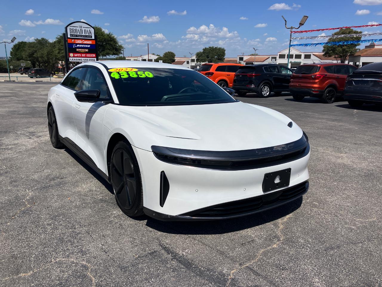 Lucid Air Touring 2024