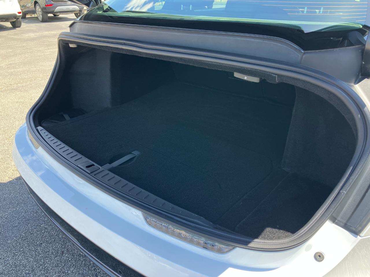 Lucid Air Touring 2024
