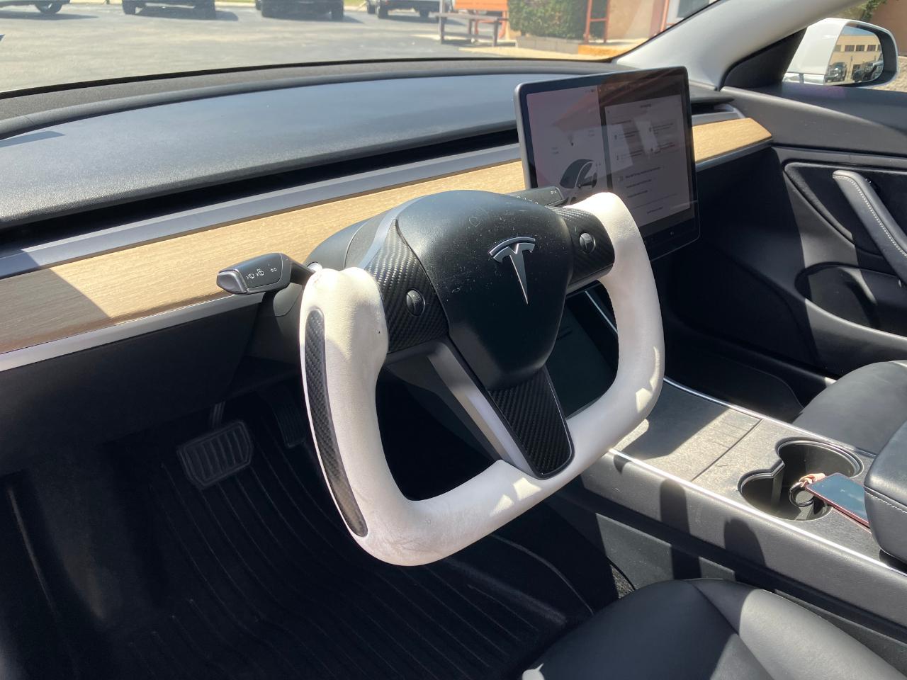Tesla Model 3  2019