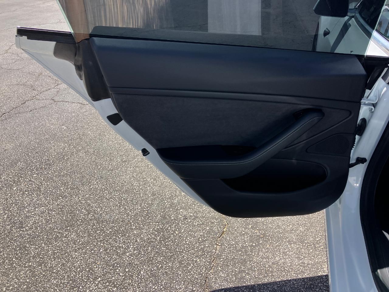 Tesla Model 3  2019