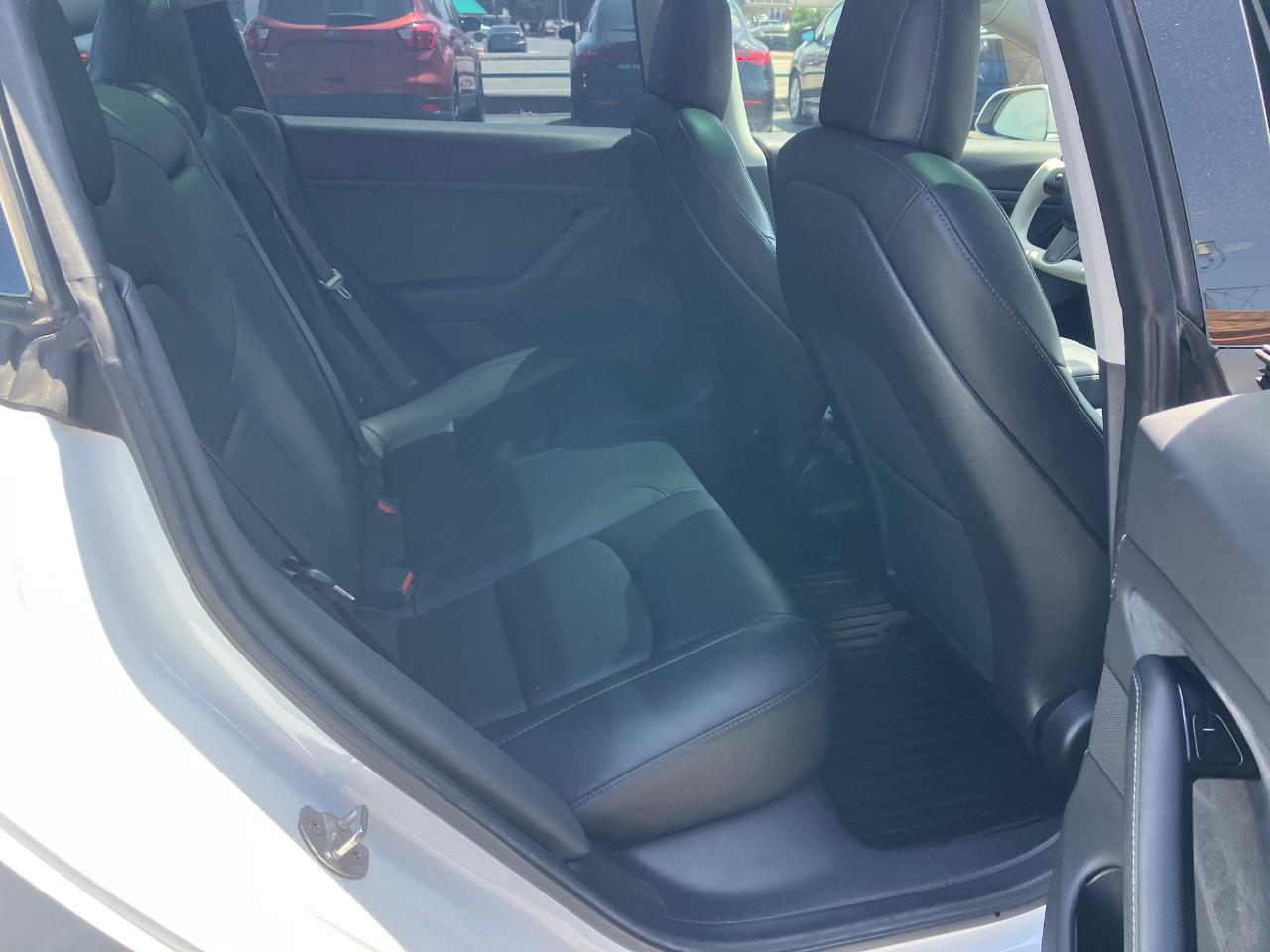 Tesla Model 3  2019