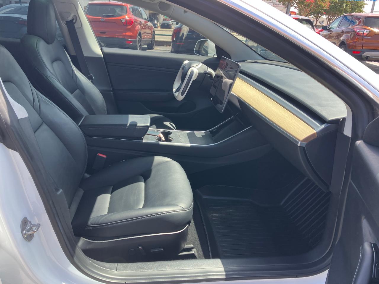 Tesla Model 3  2019