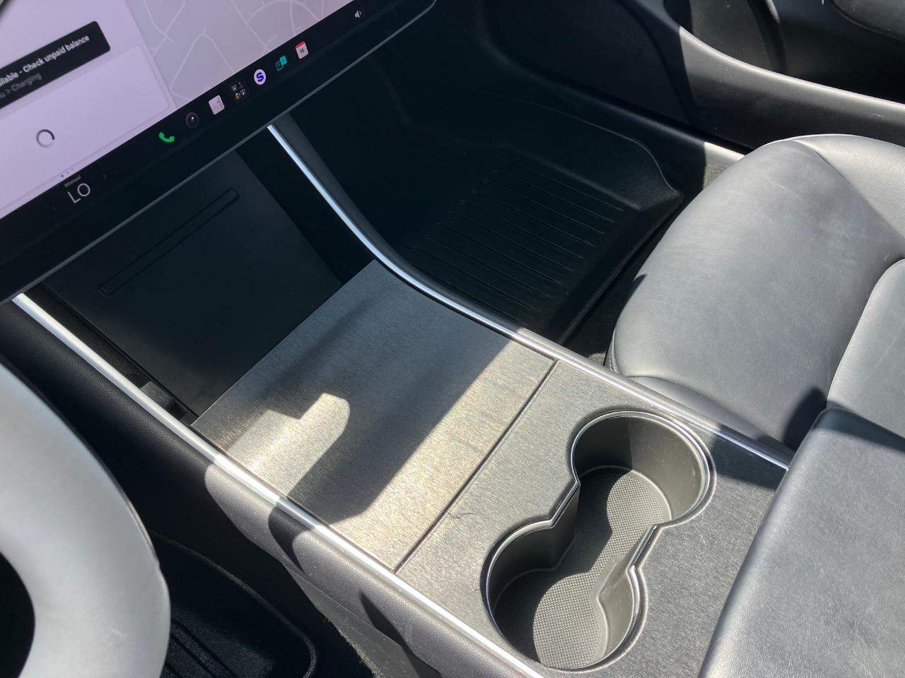 Tesla Model 3  2019