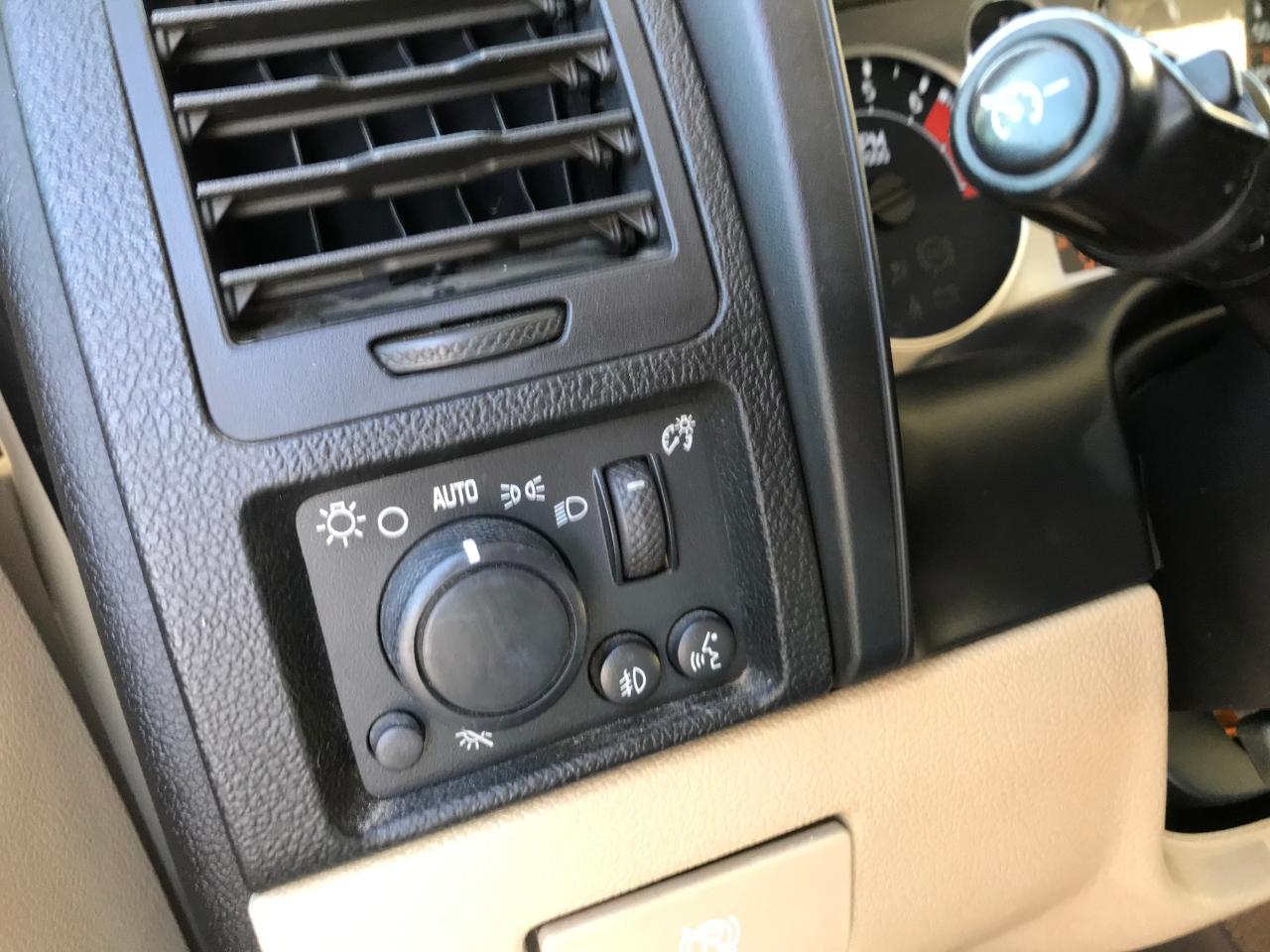 HUMMER H3 Base 2008