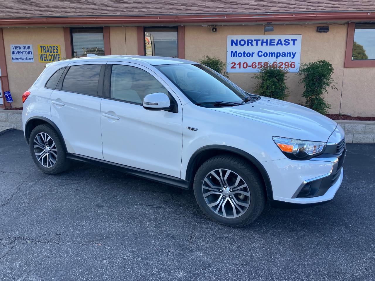 Mitsubishi Outlander Sport 2.0 ES CVT 2017